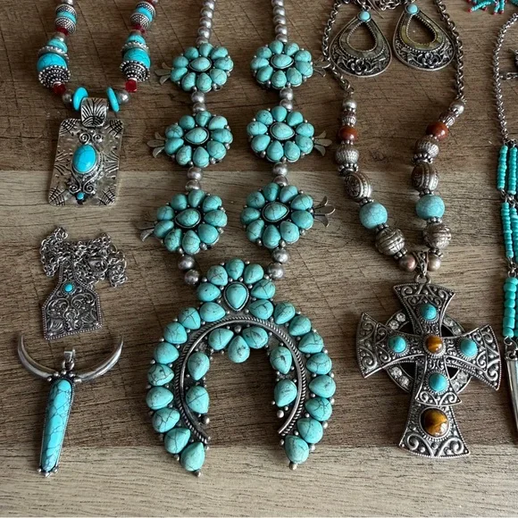 28 Piece Western Statement Jewelry Bundle - Squash Blossom Bracelets Earrings - Picture 4 of 13